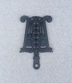 Vintage John Zimmerman Harner Grain & Tassels Cast Iron Trivet