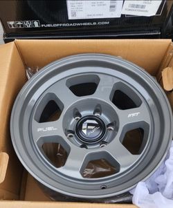 NEW 17" FUEL HYPE FC860 WHEELS. Chevy GMC Toyota Nissan