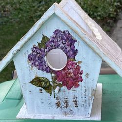 Beautiful Bird House 
