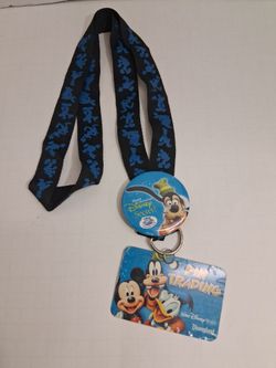 Walt Disney World Disneyland pin trading collectible blue/black Mickey lanyard $10 FIRM