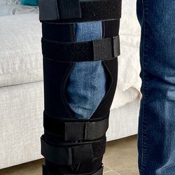 Breg Knee Immobilizer Deluxe Tri-Panel 20”