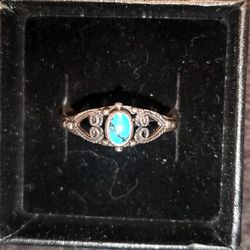 925 Silver Filigree Ring With Oval Turquoise.