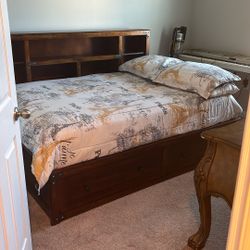 Full Size Bed