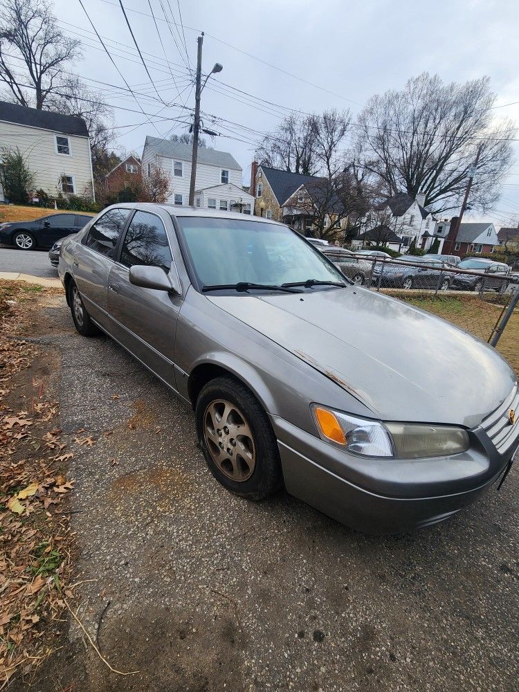 1999 Toyota Camry