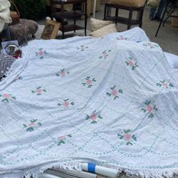 Vintage Chenille Coverlet With Fringe 