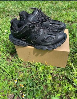 Balenciaga Track
