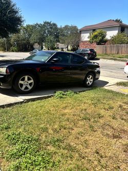 Dodge Charger Black Sedan 2009 needs hydraulic lifters