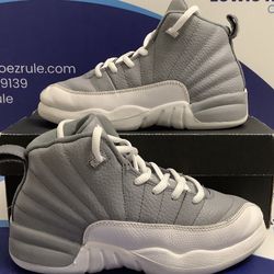 Size 2y|Reconditioned Air Jordan 12 Stealth White Cool Grey Kids Size 2y