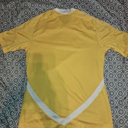 Adidas Shirt Medium 