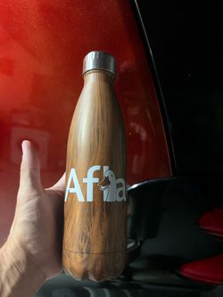 New never used water bottle
