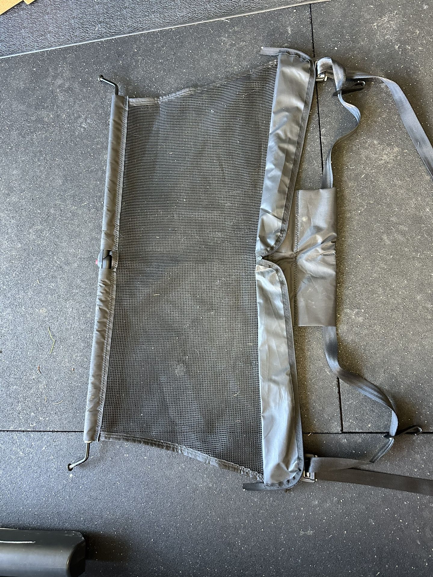 OEM Separation Net Dog Barrier Volvo XC60 