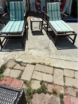 BEAUTIFUL PATIO SET