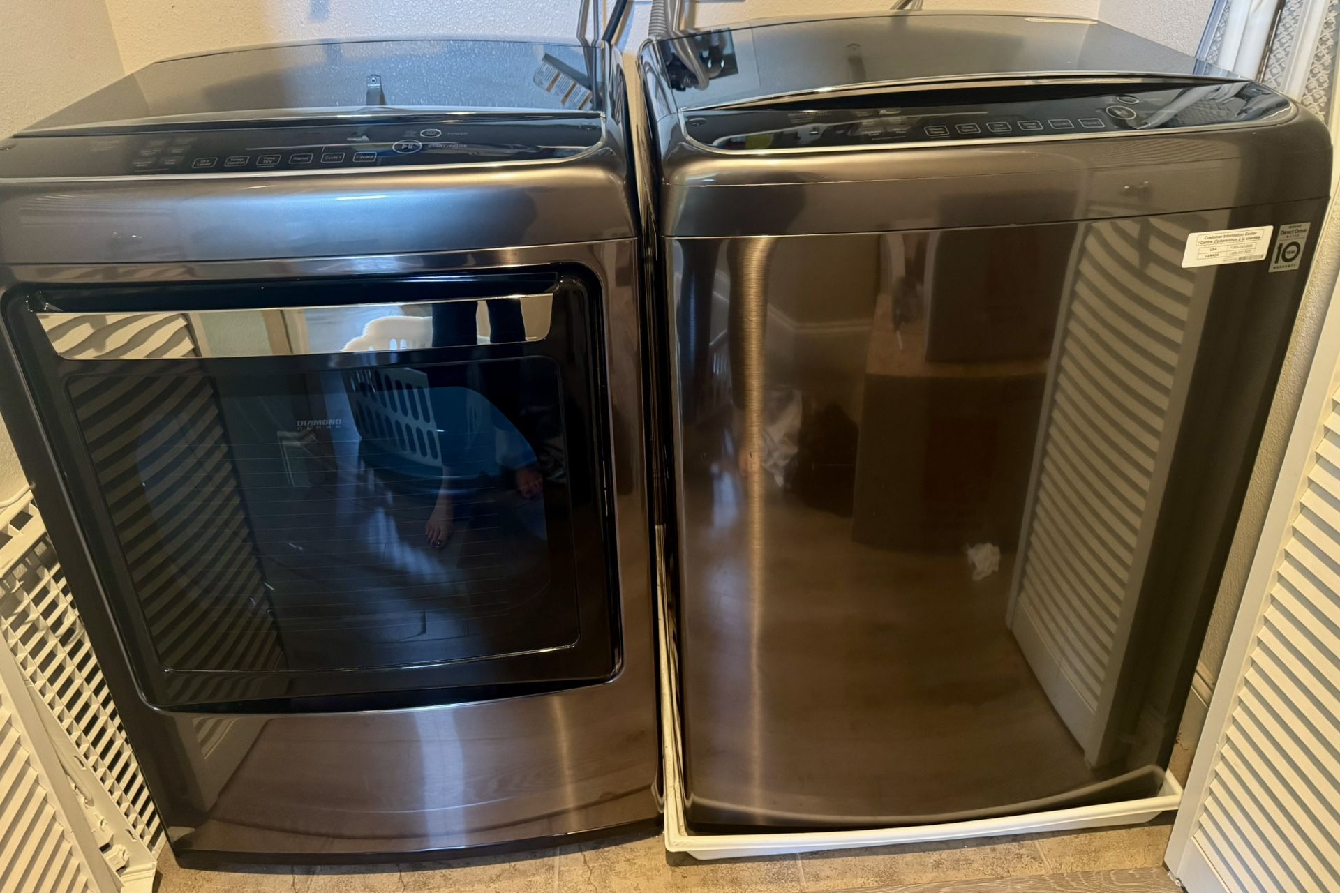 Gorgeous Graphite, Lg Washer And Gas Dryer For Sale!
