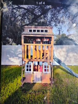 Gorgeous true story playhouse ladder and slide excellent condition $120 delivery available