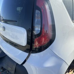 2019 Kia Soul Parts  Bumper  Tailgate Taillights 