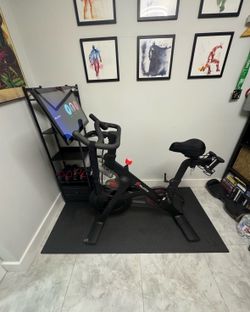 Peloton Bike – Excellent Condition – Ready for Pickup