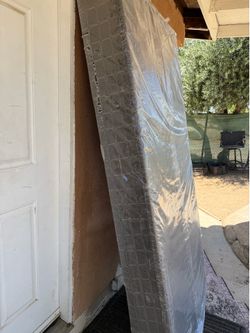 Twin box spring