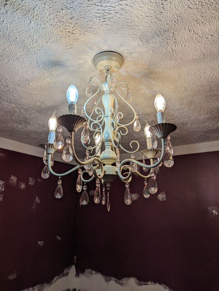 Pottery Barn Kids Alyssa Chandelier Light Fixture