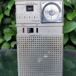 l Vintage Antique Model No. P3755B Emerson FM/AM Transistor Radio 9 volt