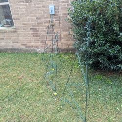 Lighted Christmas Tree Yard Decor