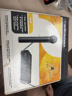 Wireless Handheld Microphone System
