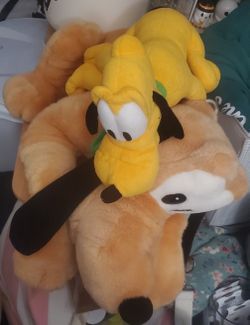 Disney  Pluto Plush