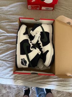 Nike Dunk High “Sports Specialties” White/Navy Style Code: DH0953-400 Men’s Size 9.5