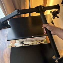 LG 27 inch 4k monitors IPS (set of 2)