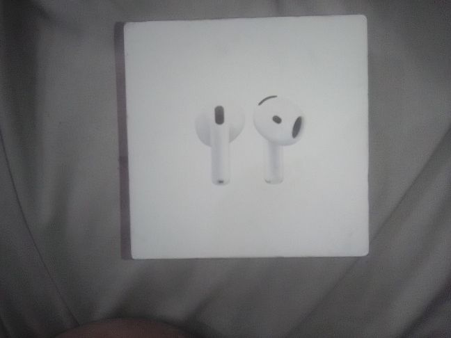 AIR PODS 4