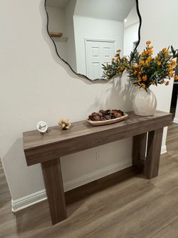 Entryway table