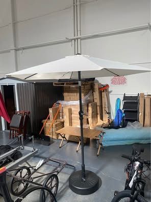 New 7.5 ft Patio Umbrella, Outdoor Umbrella with Push Button Tilt Crank NO BASE