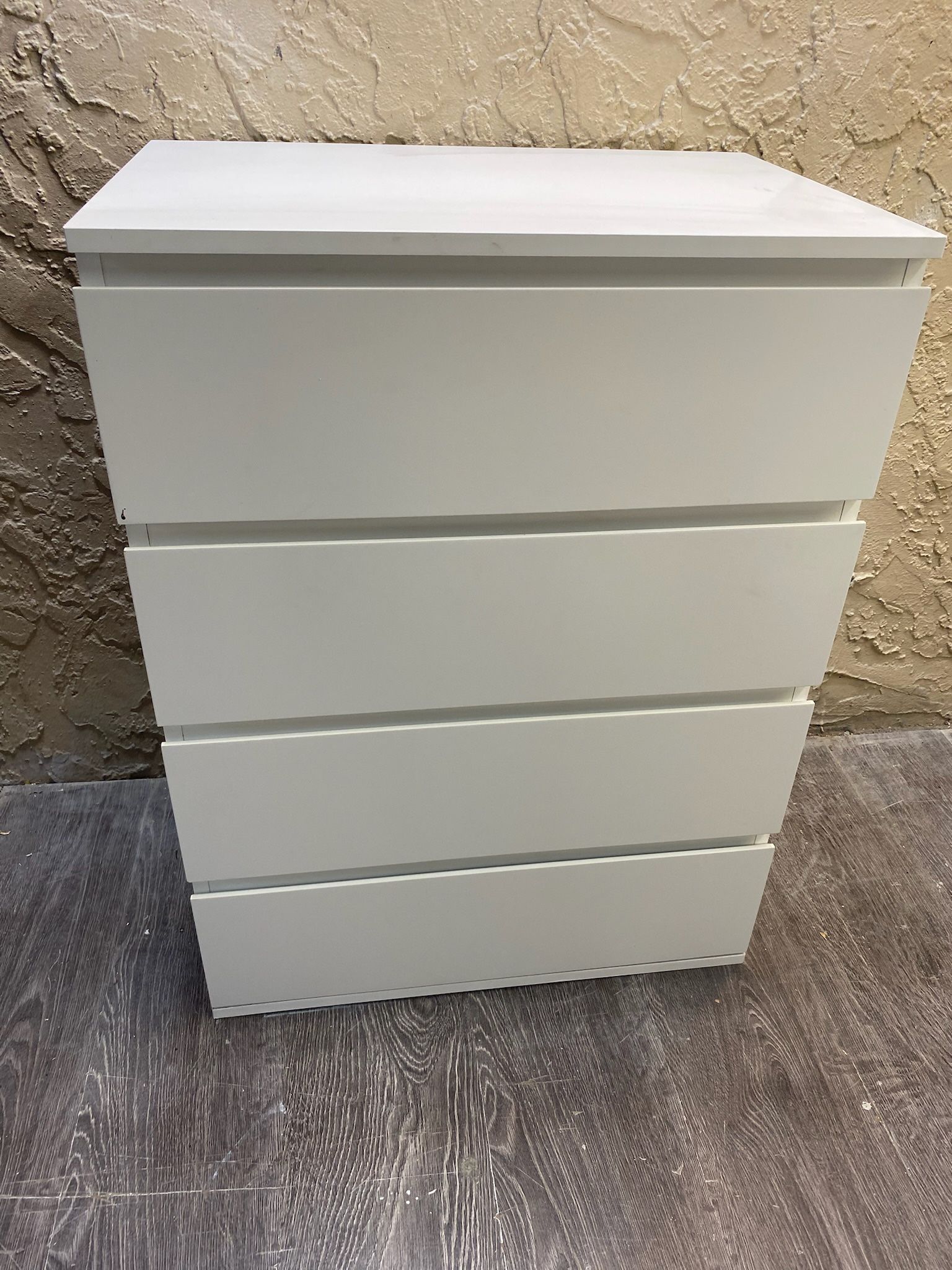 White Four Drawer Dresser - Delivery Available for a Fee - See My Other Items π