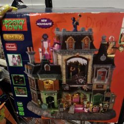 Lemax Halloween Spooky Town Village