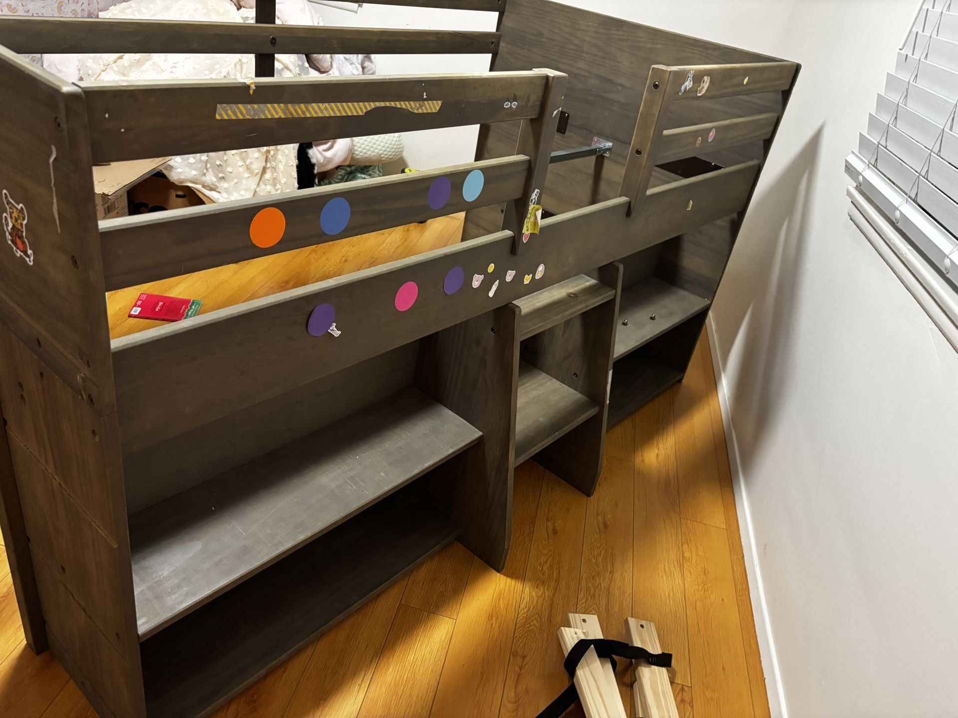 Twin Low loft Bunk Bed