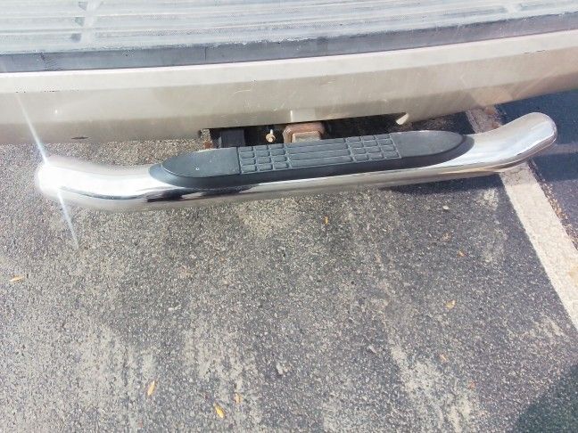 Rhino Chrome 2" Receiver Hitch Step