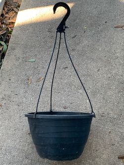 Black Plastic Hanging Planter Pot
