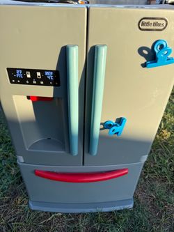 BUNDLED ITEM fridge & cash register