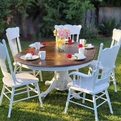 Farmhouse dining table +5 chairs