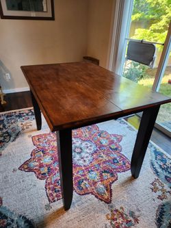 Dining room table