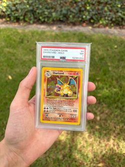 Pokemon: Base set Charizard Psa 7