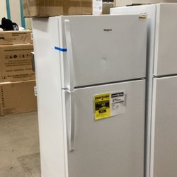Whirlpool Top And Bottom Refrigerator New Scratch And Dent 