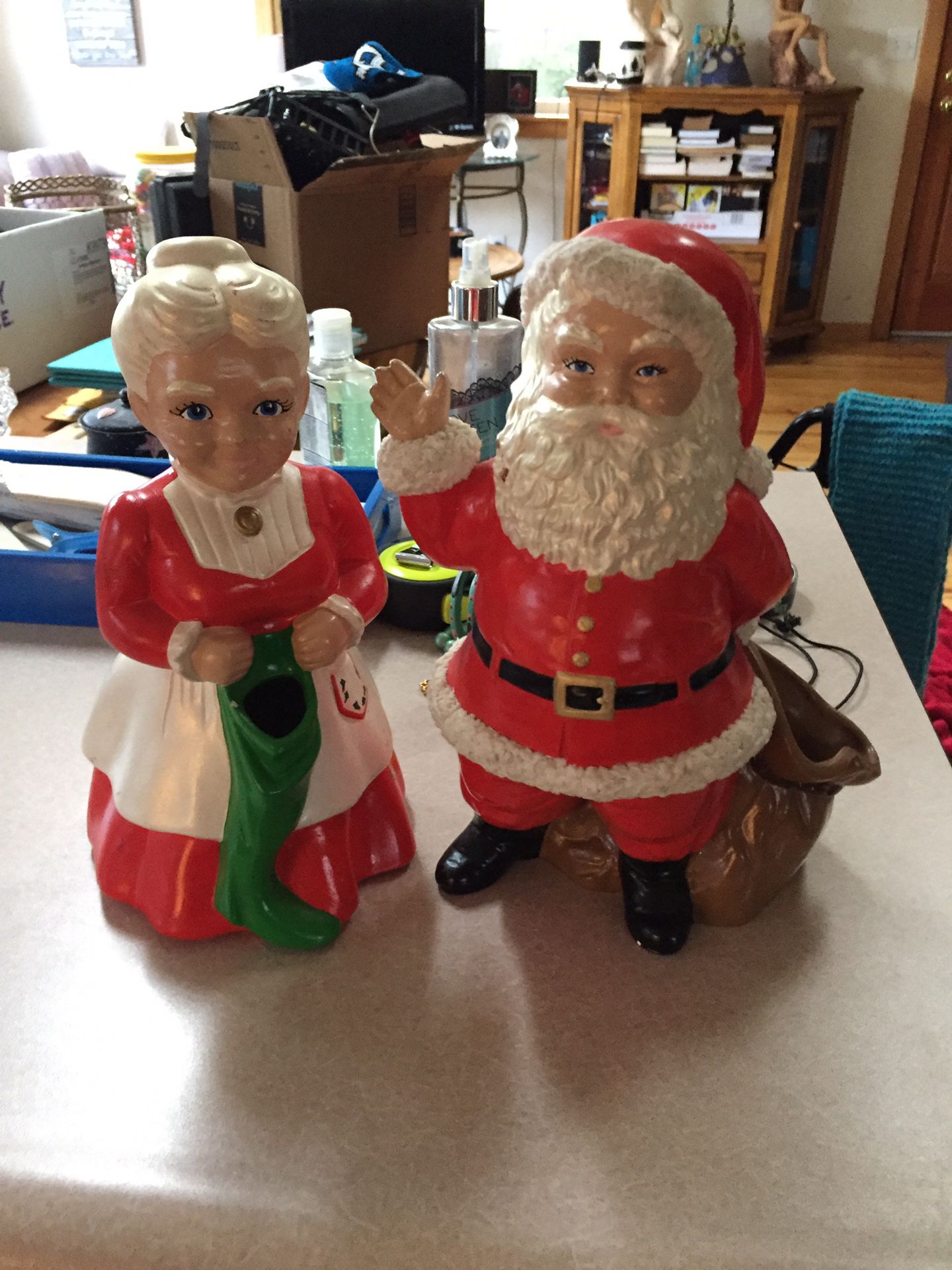 Santa Clause and Mrs. Santa 🎅