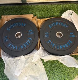 Everyday Essentials 45lb Bumper Plates