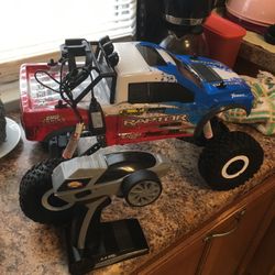 huge red/white/blue r/c truck