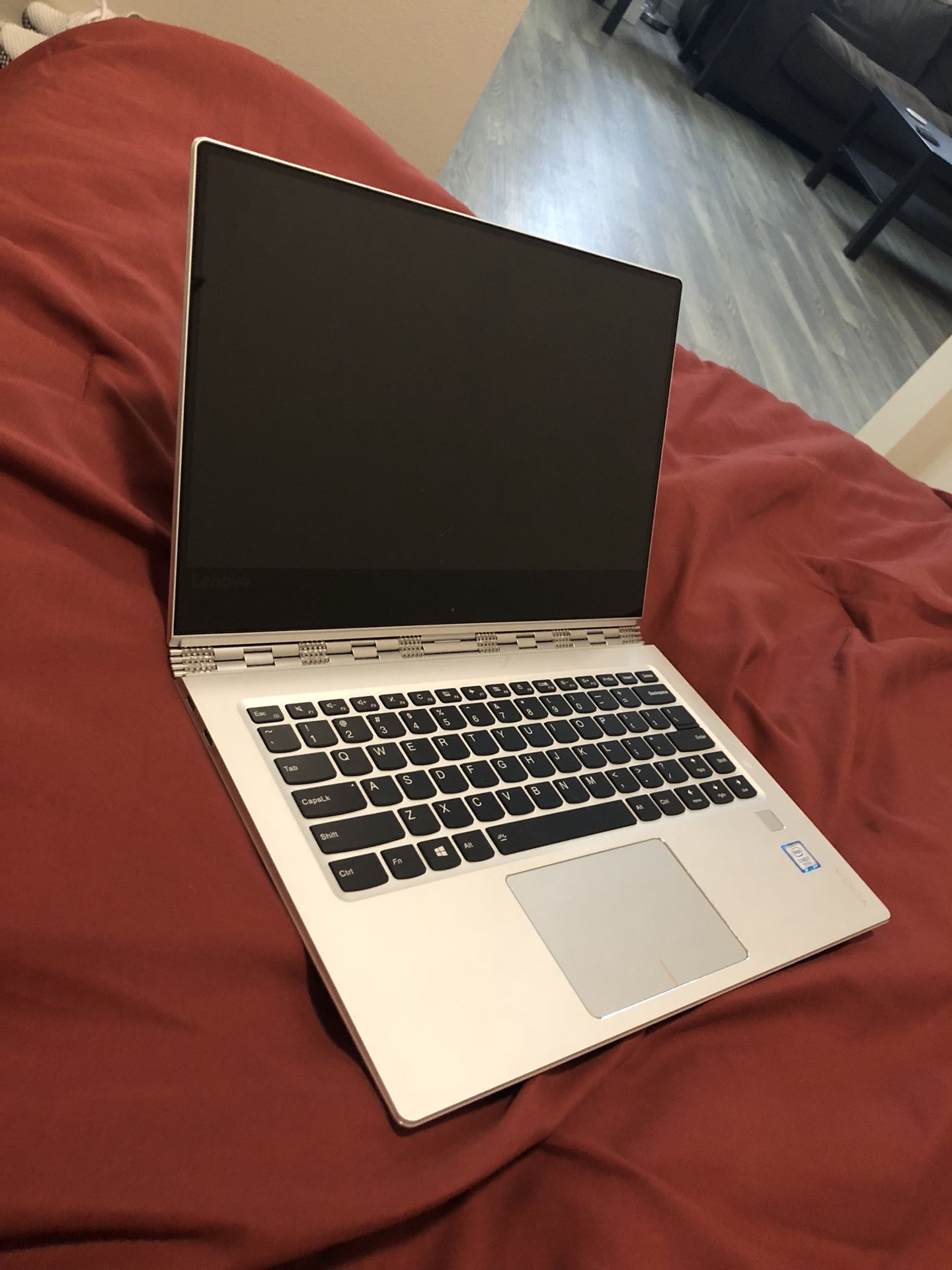 Lenovo Yoga 910 intel Windows laptop