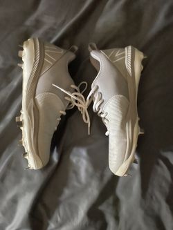 New Balance Men's FuelCell 4040 V6 Metal Baseball Shoe