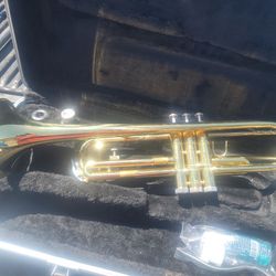 Antigua Vosi Trumpet 2561 w/ Mouthpiece in Hard Carry Case 