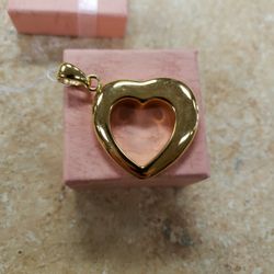 14k Yellow Gold Heart Pendant