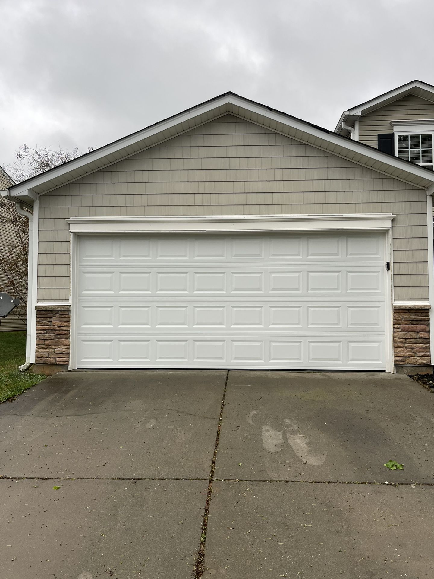 ✔️New✔️16x7 White Short Panel Garage Door Installed✔️