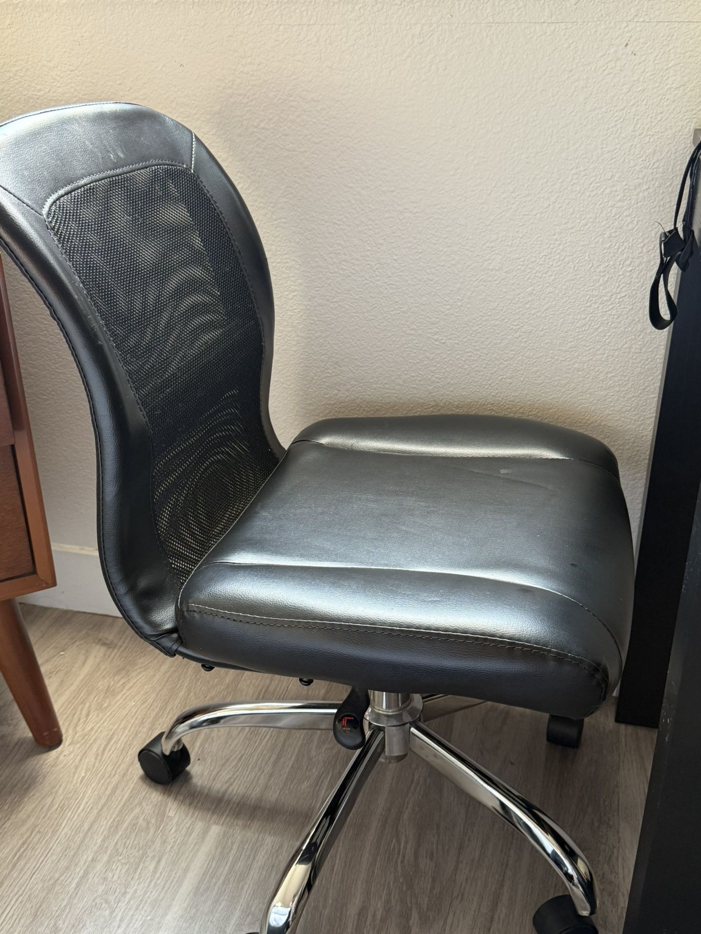 Black Leather Computer Chair